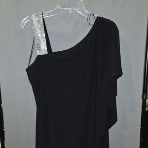 Elegant Black One-Shoulder Dress